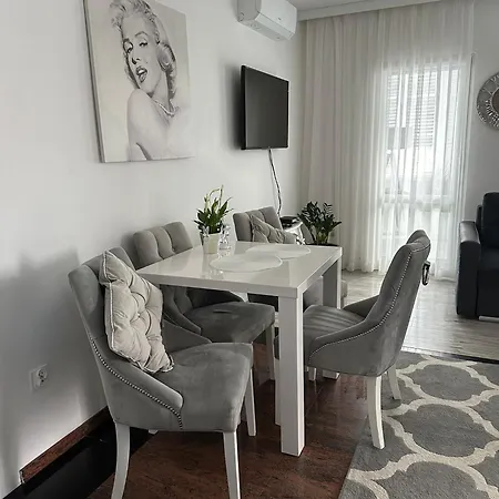 Апартаменты Glamur *